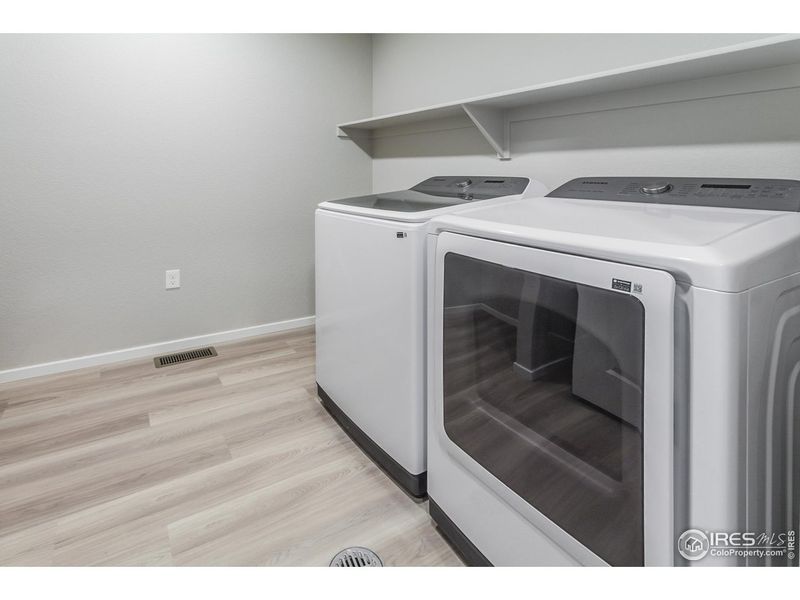 Close-up of interior finishes inside a home in Granary Trailblazer Collection - Single Family Homes, Johnstown (Image 17).
