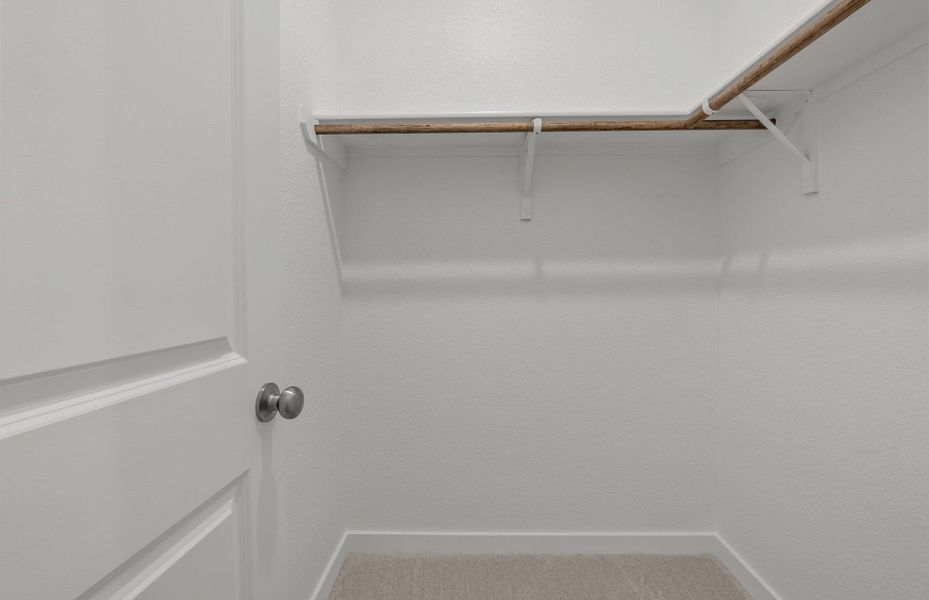 Spacious, unfurnished interior of a new home in County View, Temple (Image 15).