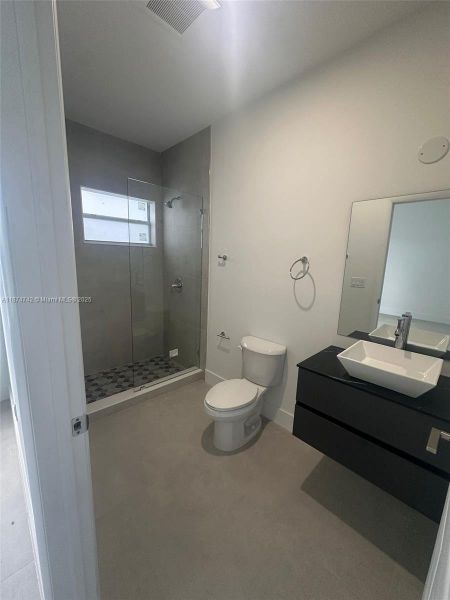 Image 11 of a home in . Image 11 of a home in .