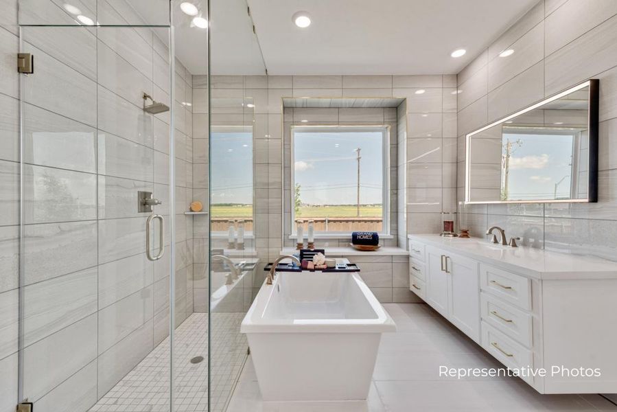 Representative furnished interior of a home built from the Grand Riverside by Grand Homes in Grand Oaks, Celina (Image 12).