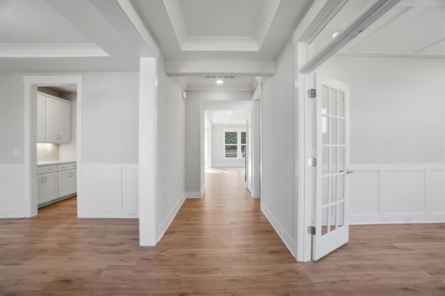 Spacious, unfurnished interior of a new home in Rone Creek, Waxhaw (Image 23).