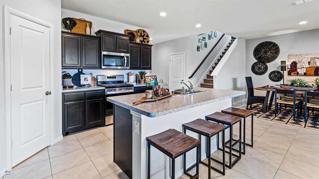 Furnished interior view inside a new home in Bella Vista, Granbury (Image 6).
