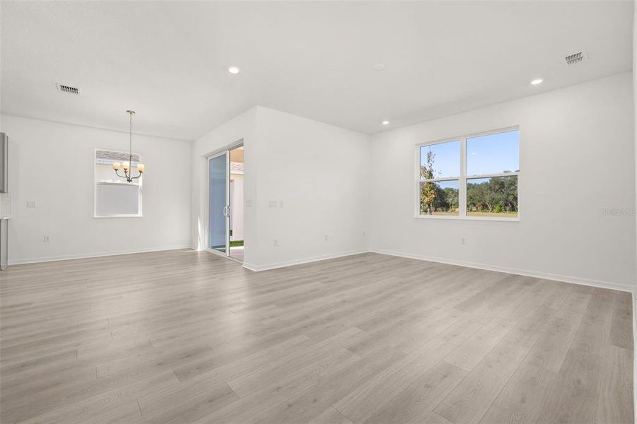 Spacious, unfurnished interior of a new home in Reserve at Hammock Oaks, Lady Lake (Image 14). Spacious, unfurnished interior of a new home in Reserve at Hammock Oaks, Lady Lake (Image 14).
