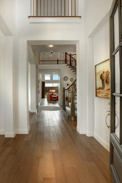 The Oakley III Foyer The Oakley III Foyer