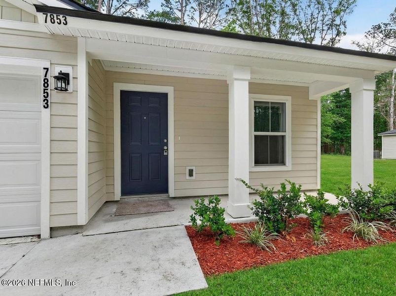 Exterior details and patio area of a home in , Jacksonville (Image 30).