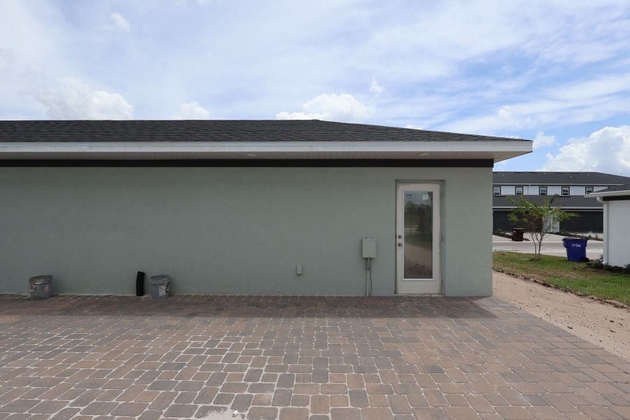 Exterior Exterior