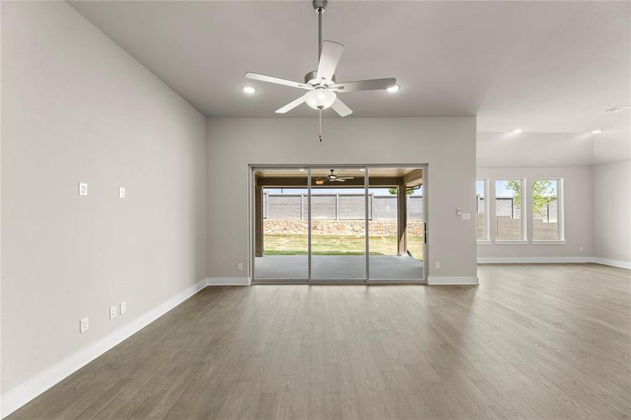 Spacious, unfurnished interior of a new home in Inspiration Collection 60 at Painted Tree, McKinney (Image 22).