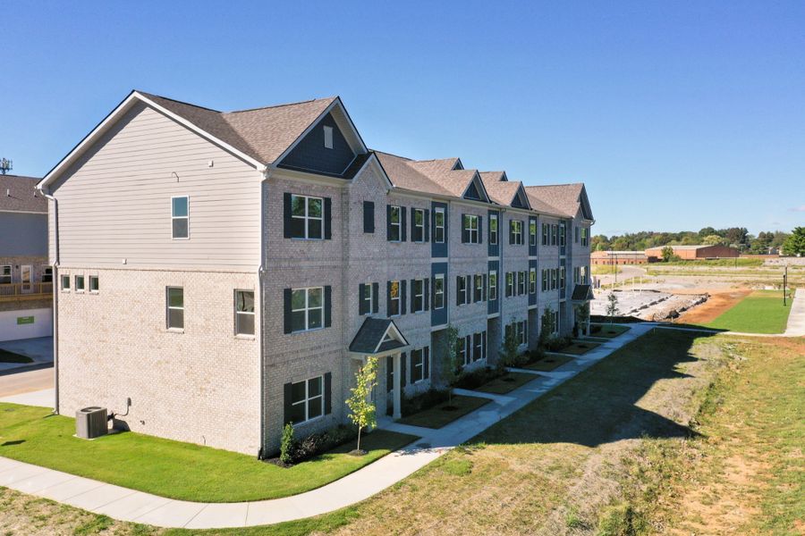 Image 35 of a home in Sweetbriar Place.