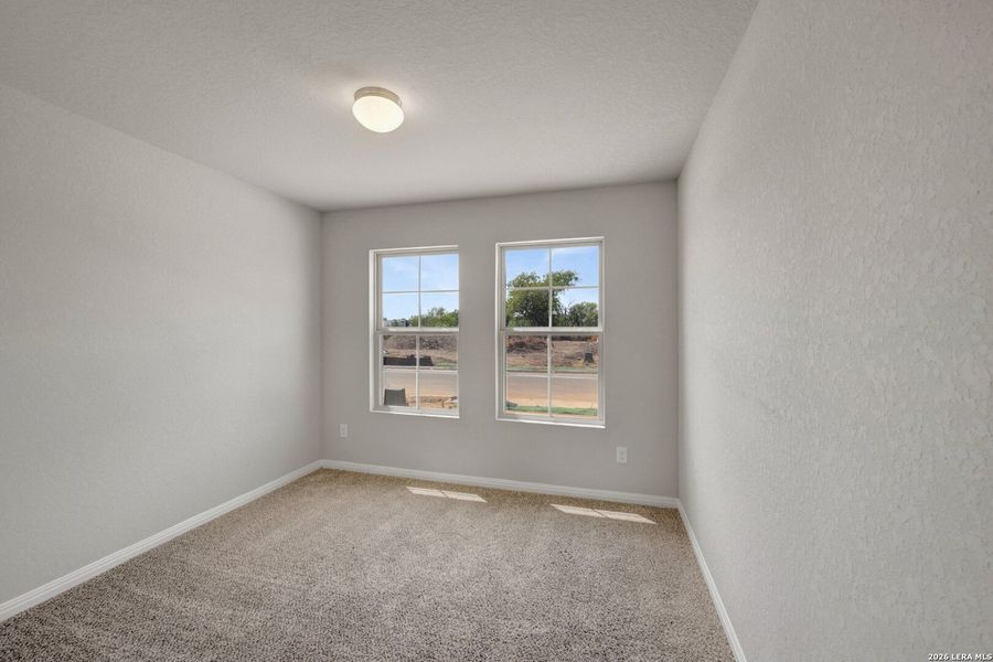 Spacious, unfurnished interior of a new home in Verano Farms, San Antonio (Image 28).
