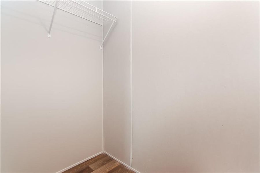 Spacious, unfurnished interior of a new home in , Talking Rock (Image 33).