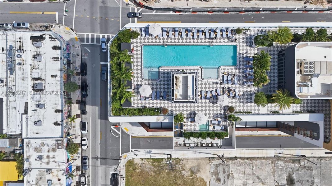 Condo located in Miami, FL showcasing its design and architecture (Image 2). Condo located in Miami, FL showcasing its design and architecture (Image 2).