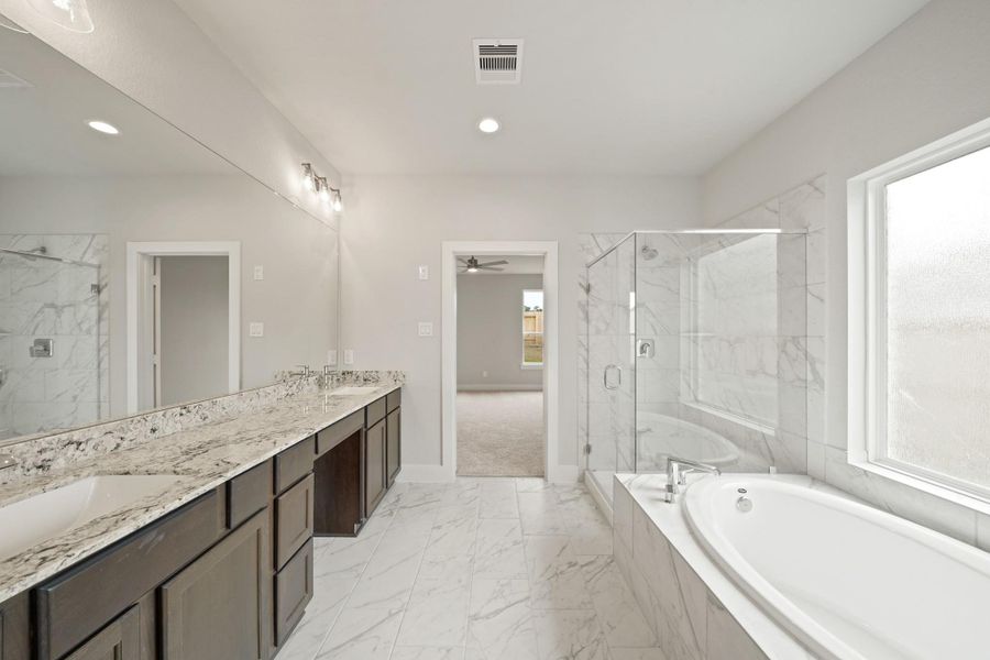 Furnished interior view inside a new home in Barton Creek Ranch, Conroe (Image 7). Furnished interior view inside a new home in Barton Creek Ranch, Conroe (Image 7).