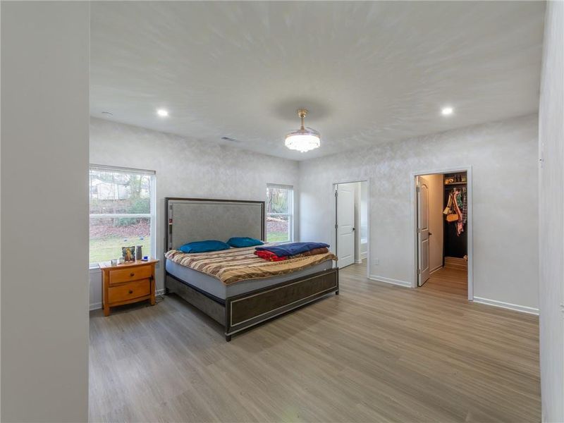 Furnished interior view inside a new home in , Cartersville (Image 9).