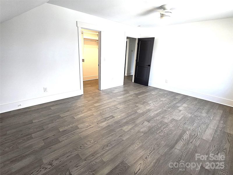 Spacious, unfurnished interior of a new home in , Hickory (Image 29).