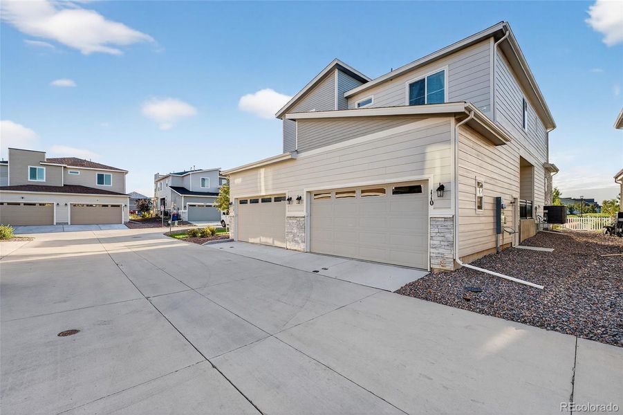 Exterior details and patio area of a home in , Aurora (Image 2).
