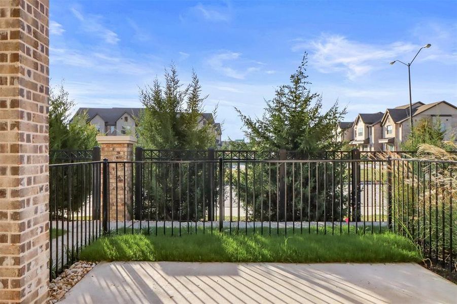 004-20242617SaintHelenaLane-GrandPrairie-TX-75045-Patio.jpg-SMALL 004-20242617SaintHelenaLane-GrandPrairie-TX-75045-Patio.jpg-SMALL