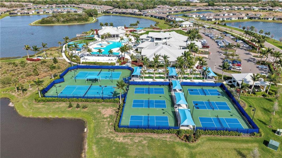 Community amenities in , Parrish (Image 71).