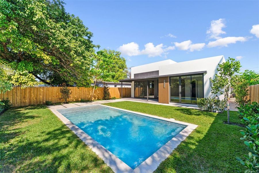 Image 50 of a home in .