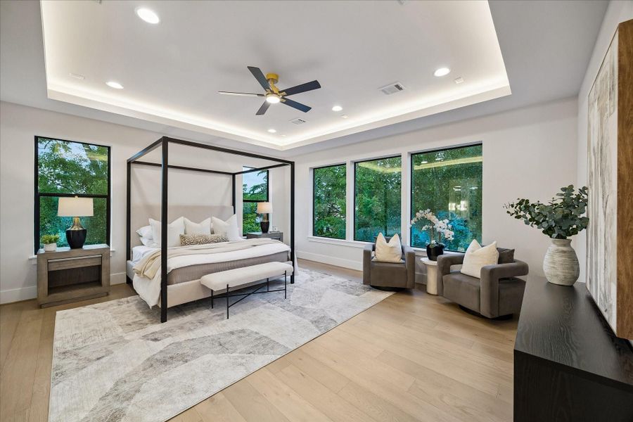 Furnished interior view inside a new home in , Bellaire (Image 28).