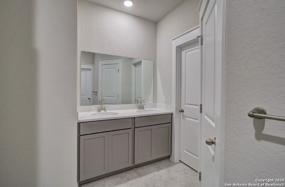 Furnished interior view inside a new home in Westridge - Landmark, San Antonio (Image 4).