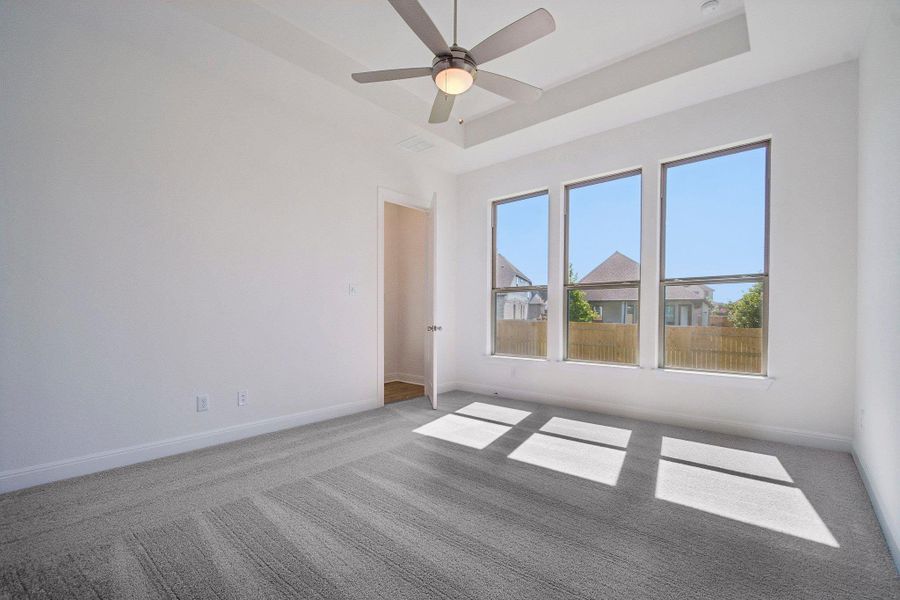 Spacious, unfurnished interior of a new home in 6 Creeks, Kyle (Image 21). Spacious, unfurnished interior of a new home in 6 Creeks, Kyle (Image 21).