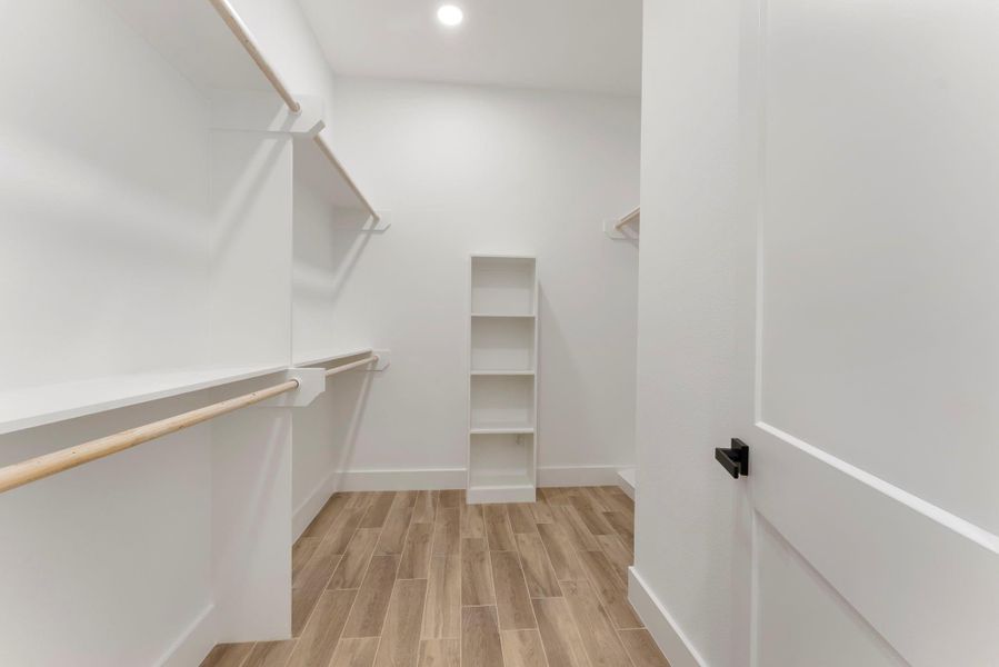 Spacious, unfurnished interior of a new home in , Montgomery (Image 44).