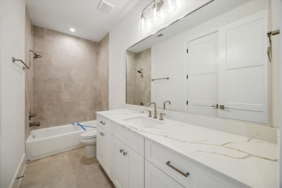 Furnished interior view inside a new home in West 21st Residences, Houston (Image 24).