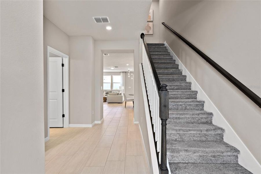 Spacious, unfurnished interior of a new home in Parkside Trails, Clermont (Image 20).