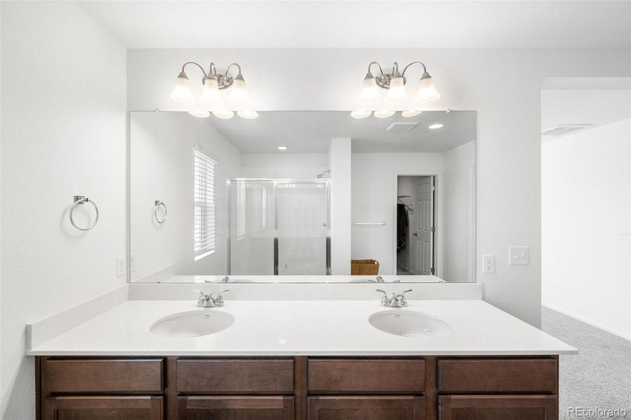 Furnished interior view inside a new home in Thompson River Ranch, Johnstown (Image 29).