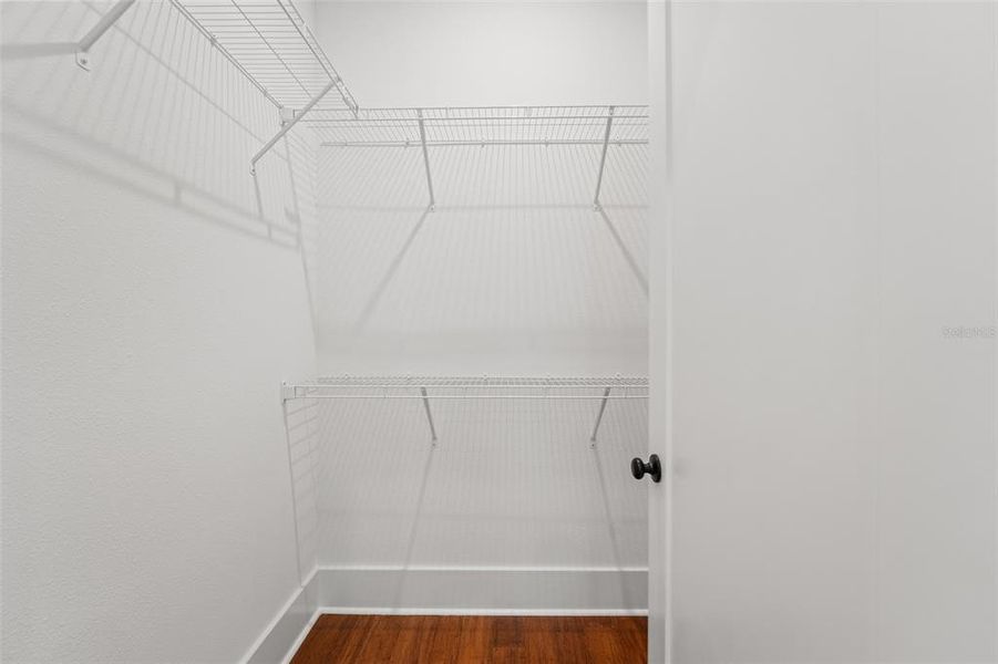 Spacious, unfurnished interior of a new home in , Tampa (Image 24).