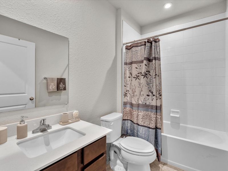 Furnished interior view inside a new home in , Belle Glade (Image 37).