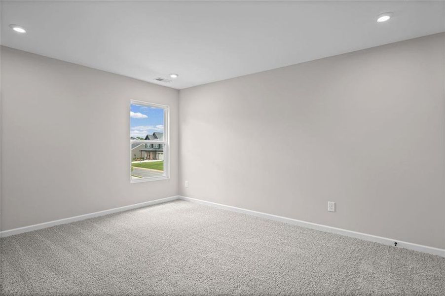Spacious, unfurnished interior of a new home in Pickens Bluff, Dallas (Image 29).