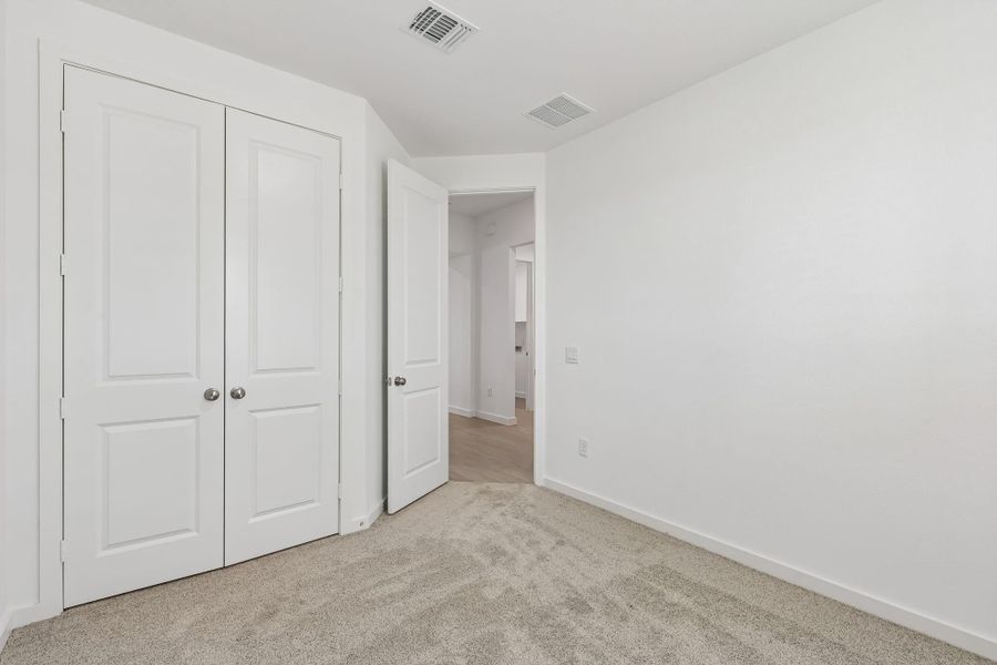 Spacious, unfurnished interior of a new home in Windcress, Cove (Image 27).