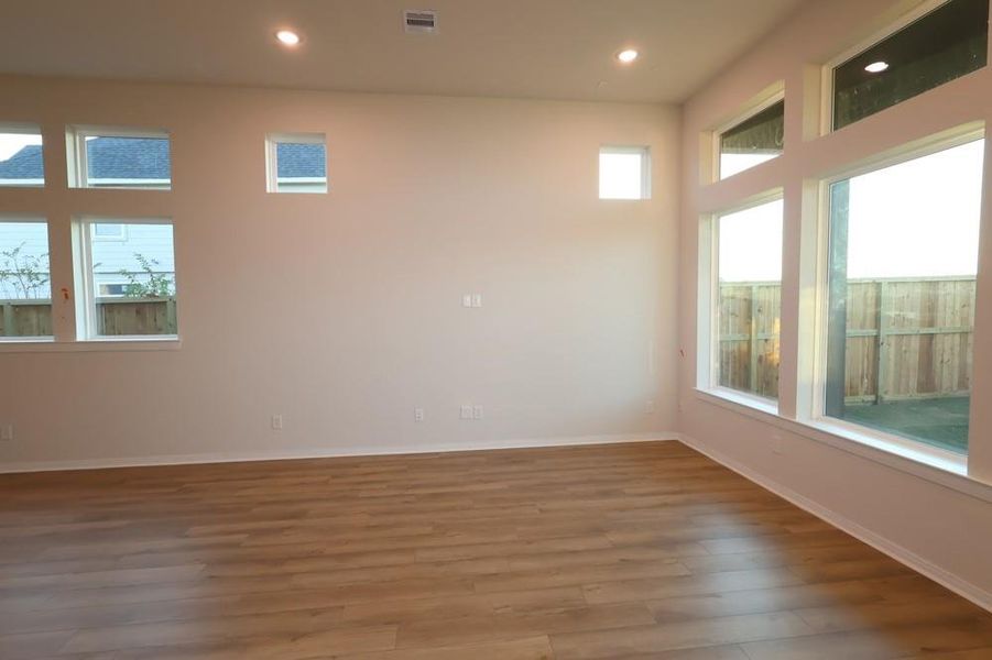 Spacious, unfurnished interior of a new home in Jubilee, Hockley (Image 32).