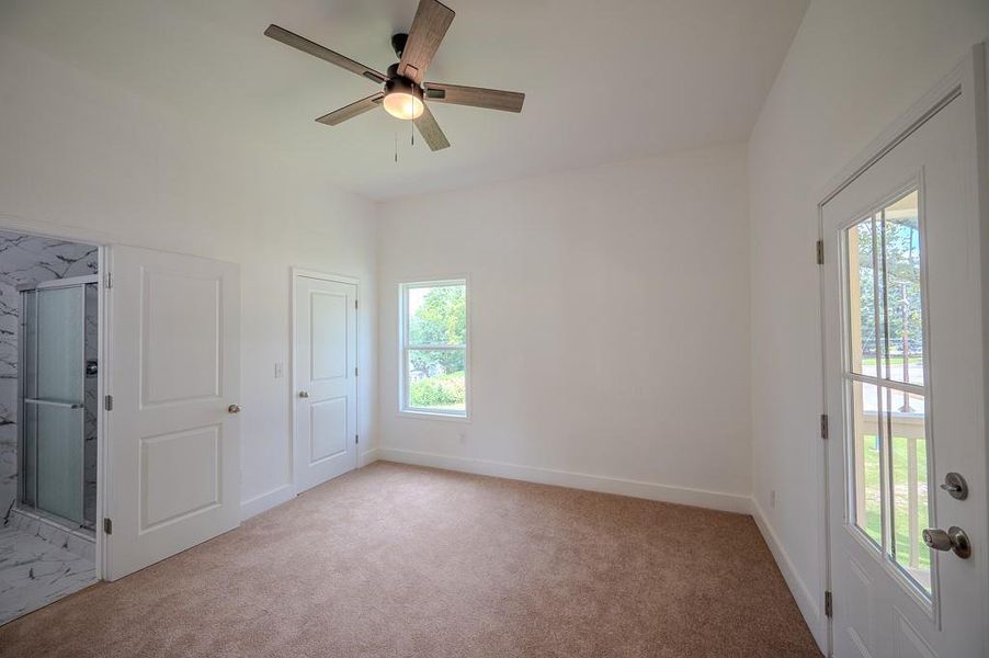Spacious, unfurnished interior of a new home in , Atlanta (Image 29).