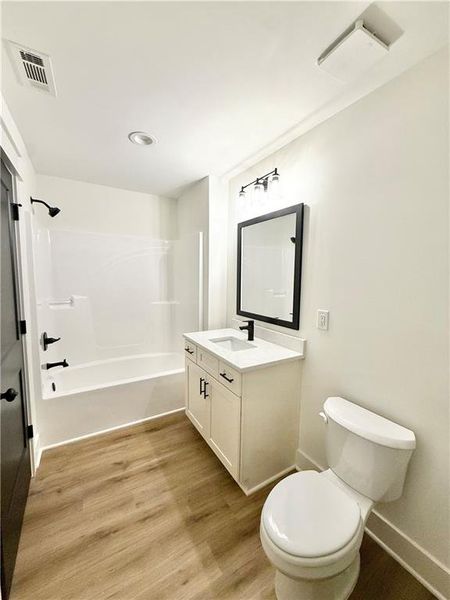 Furnished interior view inside a new home in , Dallas (Image 8).
