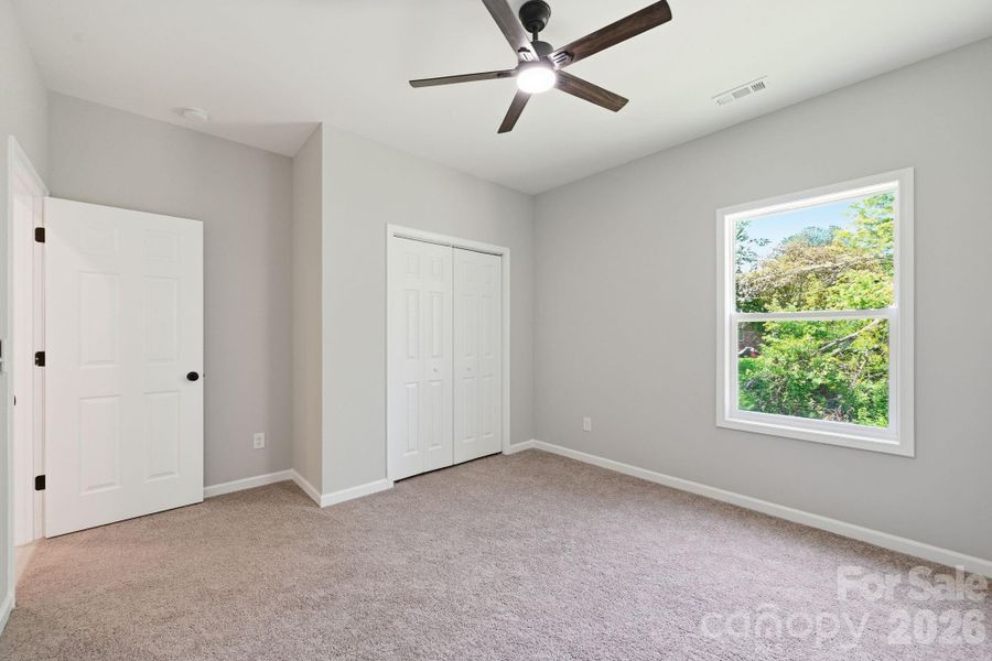 Spacious, unfurnished interior of a new home in , York (Image 25).