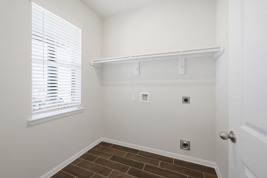 Spacious, unfurnished interior of a new home in Wildrye, Waller (Image 16). Spacious, unfurnished interior of a new home in Wildrye, Waller (Image 16).