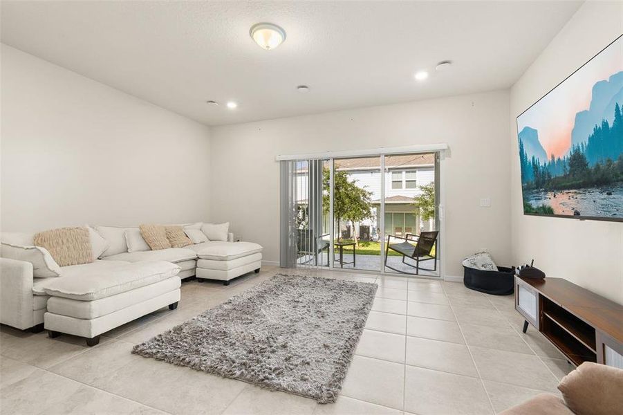 Furnished interior view inside a new home in , Davenport (Image 27).