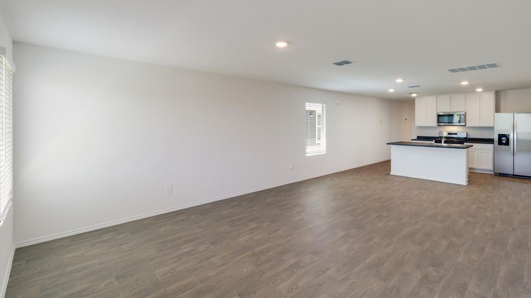 Spacious, unfurnished interior of a new home in Wayside, Uhland (Image 11).