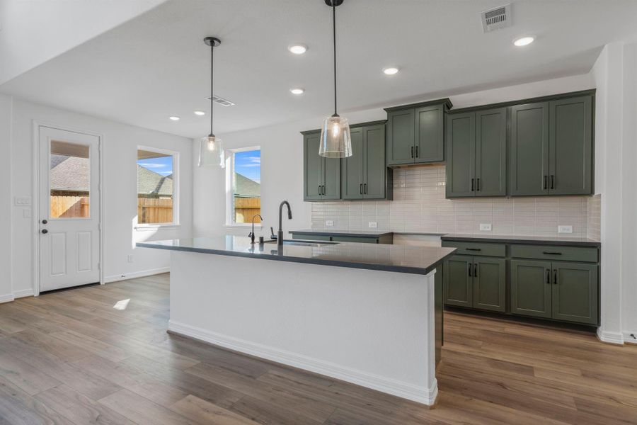 Note: Sample product photo. Actual exterior and interior selections may vary by homesite. Photo may be virtually staged