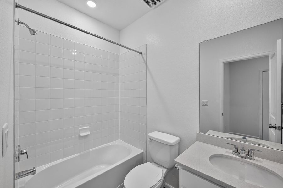 Furnished interior view inside a new home in Lake Bluff, Greeley (Image 6).