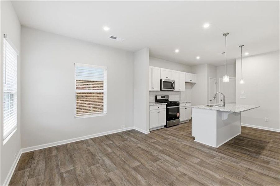 Image 34 of a home in Park Center Pointe.