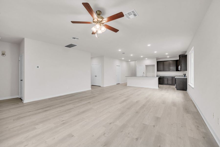 Spacious, unfurnished interior of a new home in The Village at Elm Creek, Troy (Image 18). Spacious, unfurnished interior of a new home in The Village at Elm Creek, Troy (Image 18).