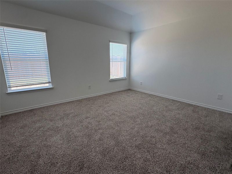 Spacious, unfurnished interior of a new home in , Conroe (Image 8).