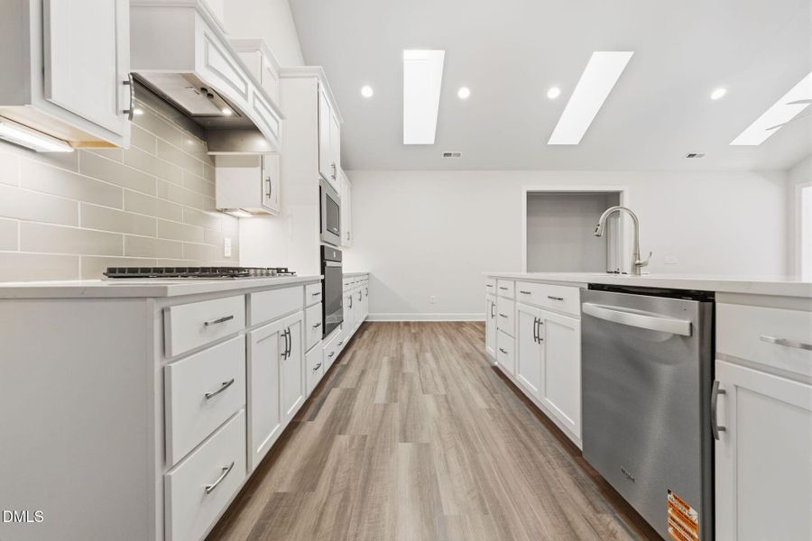 15-web-or-mls-DSC00318 15-web-or-mls-DSC00318
