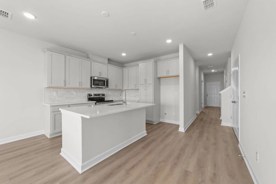 Similar Palmetto floorplan with our Milan Collection. Features and finishes vary.