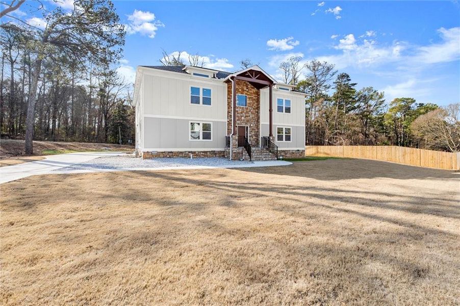 Exterior details and patio area of a home in , Decatur (Image 28).