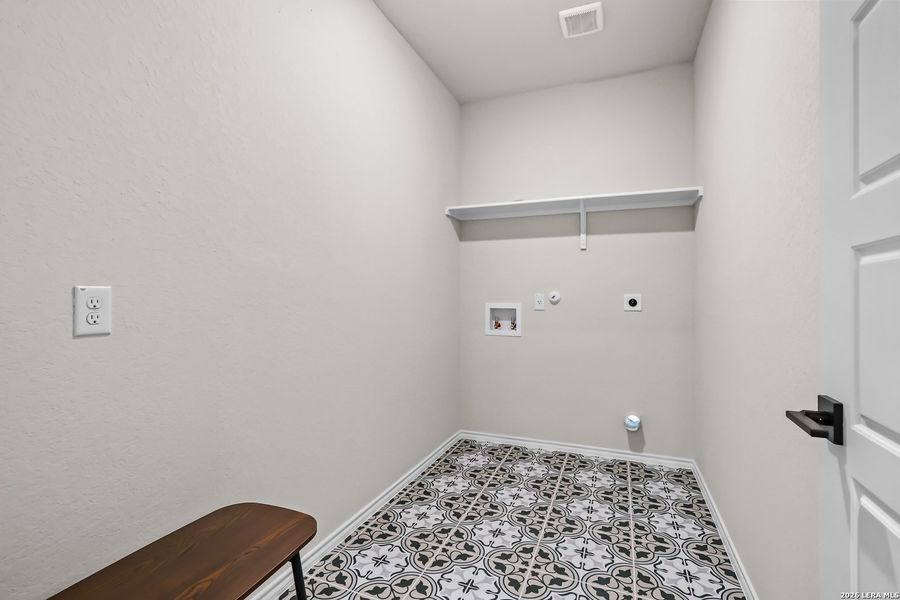 Spacious, unfurnished interior of a new home in Hannah Heights, Seguin (Image 25). Spacious, unfurnished interior of a new home in Hannah Heights, Seguin (Image 25).