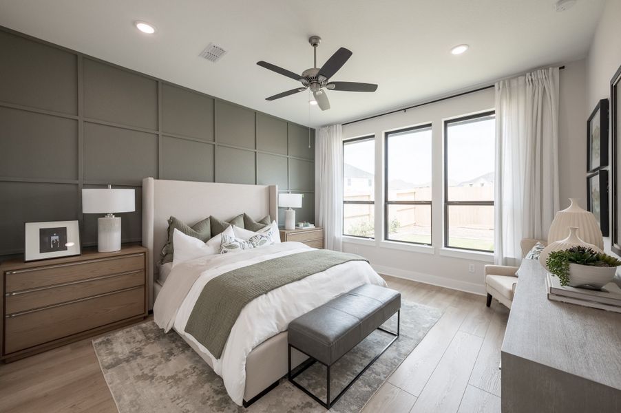 Representative furnished interior of a home built from the Goldeneye by Tri Pointe Homes in Jubilee 50′, Hockley (Image 57).